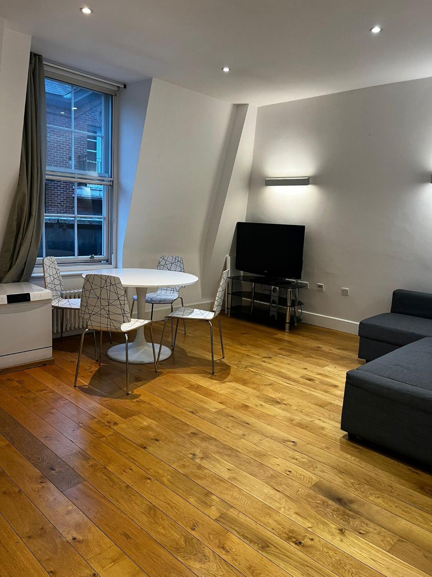One Bedroom Apartment In Holborn ลอนดอน ภายนอก รูปภาพ