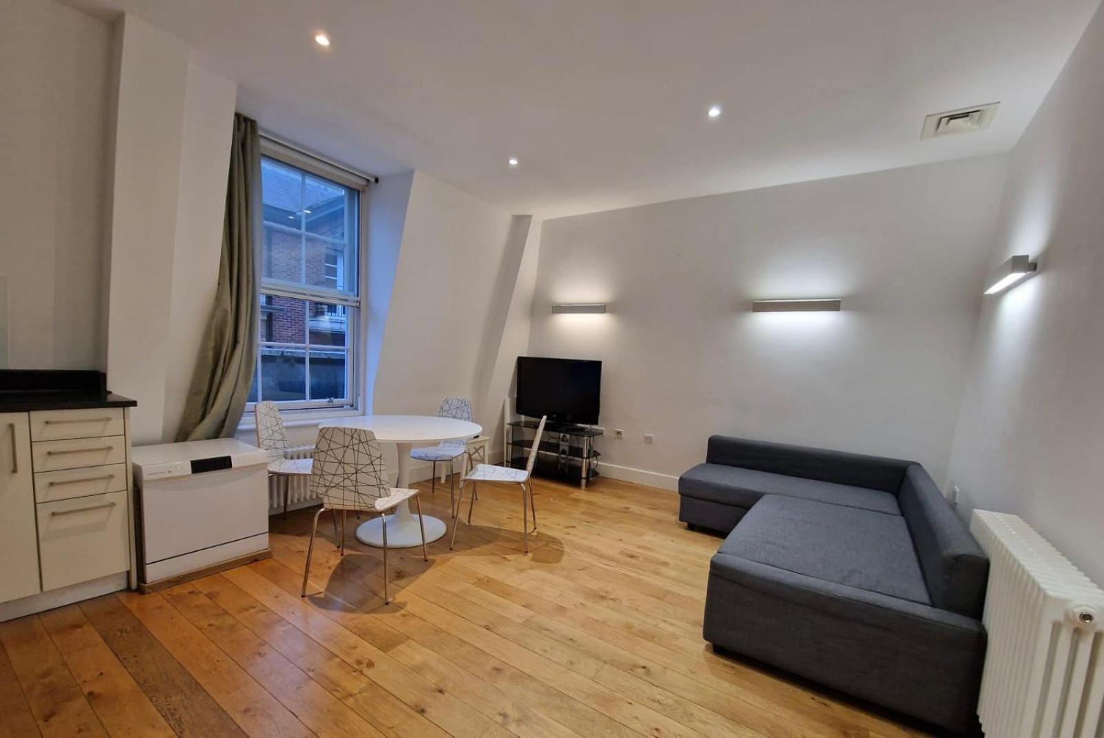 One Bedroom Apartment In Holborn ลอนดอน ภายนอก รูปภาพ