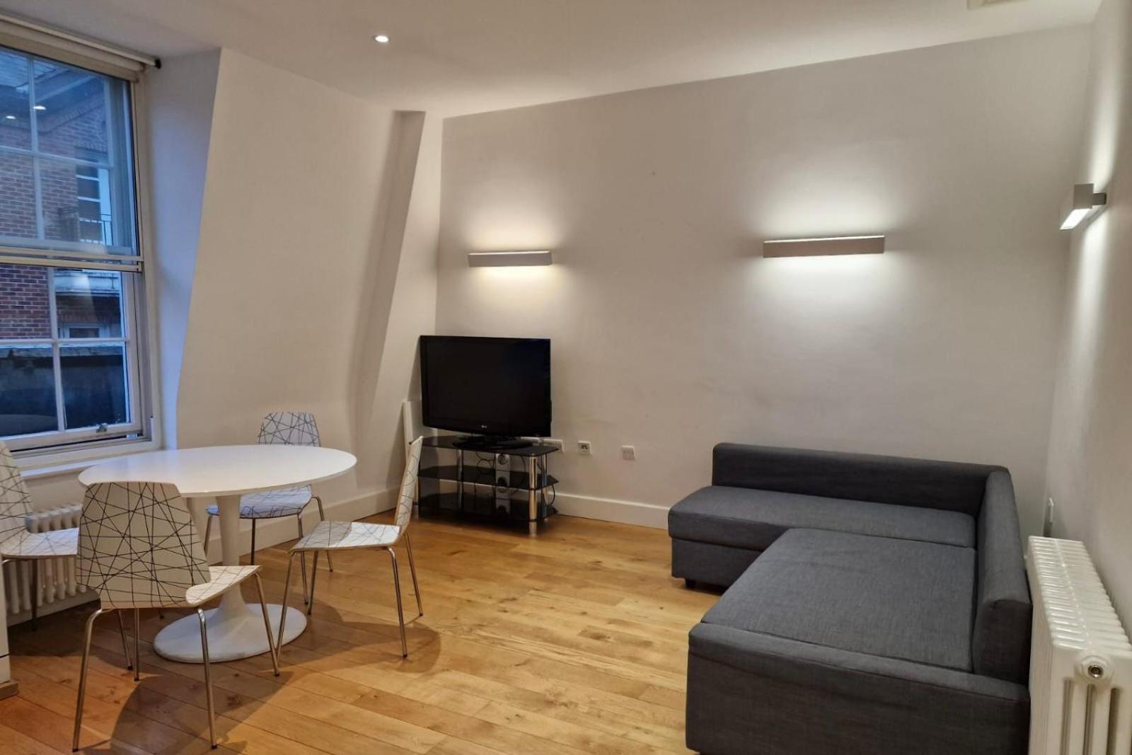 One Bedroom Apartment In Holborn ลอนดอน ภายนอก รูปภาพ
